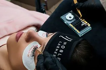 Kosmetická čelenka froté Noble Lashes