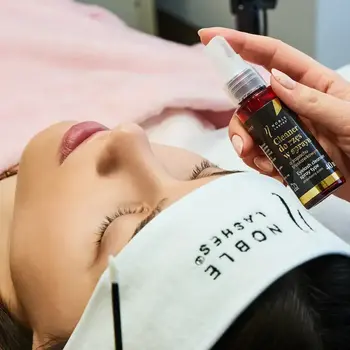 ZVLÁŠTNÍ NABÍDKA! Velký čistič na řasy 40 ml – jahodový