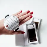 pomoc dla stylistki rzes