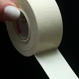 Malá pěnová páska pro podlepování spodních řas 5 m x 2,5 cm 2