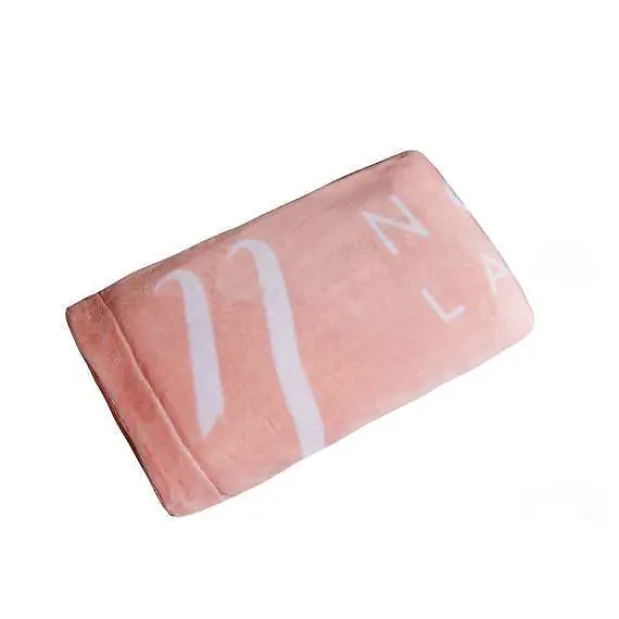 Deka s logem Noble Lashes