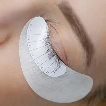 Profesionální samolepky Lash Map – nezbytná podpora pro stylistky řas