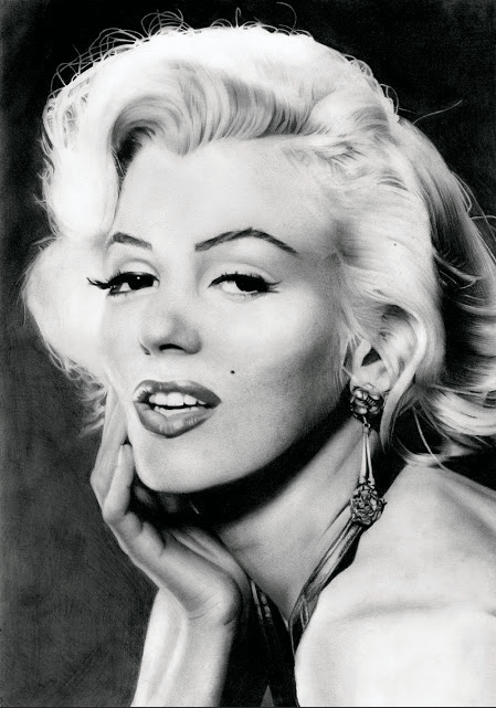 Marylin Monroe Marylin Monroe i sztuczne rzesy