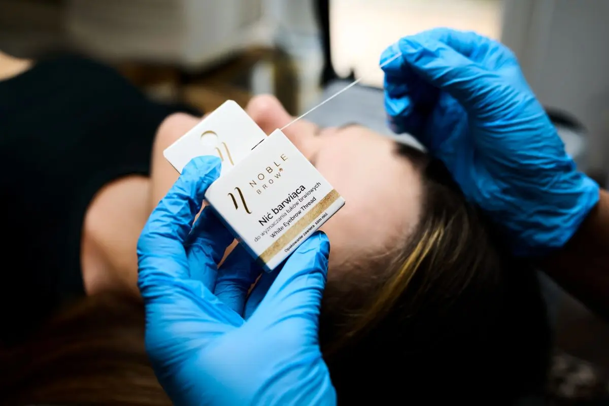 Barvící nit Barvící nit