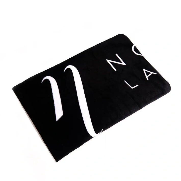 Deka s logem Noble Lashes